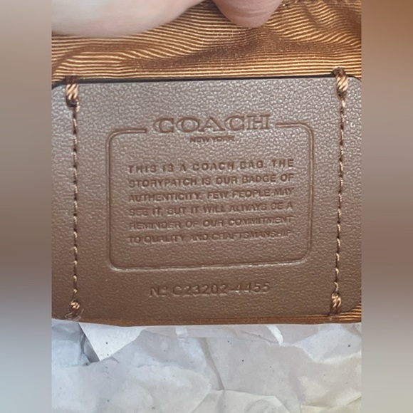 NWT！2PCS COACH ZIP TOP TOTE IN SIGNATURE CANVAS（4455）AND ID CARD CASE WALLET - Picture 7 of 16